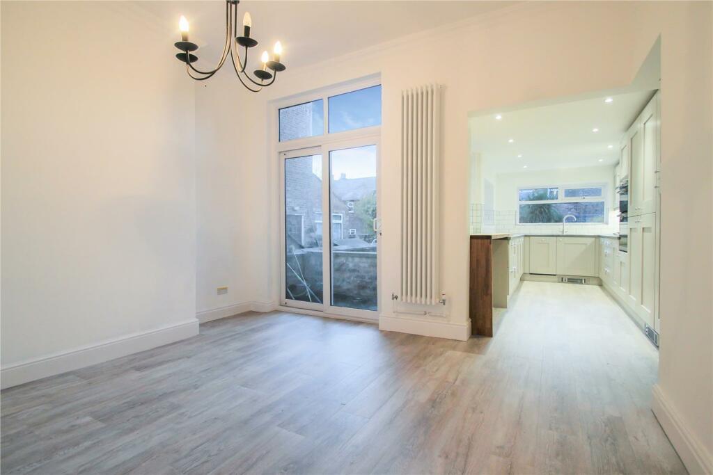 Kitchen Dining Area