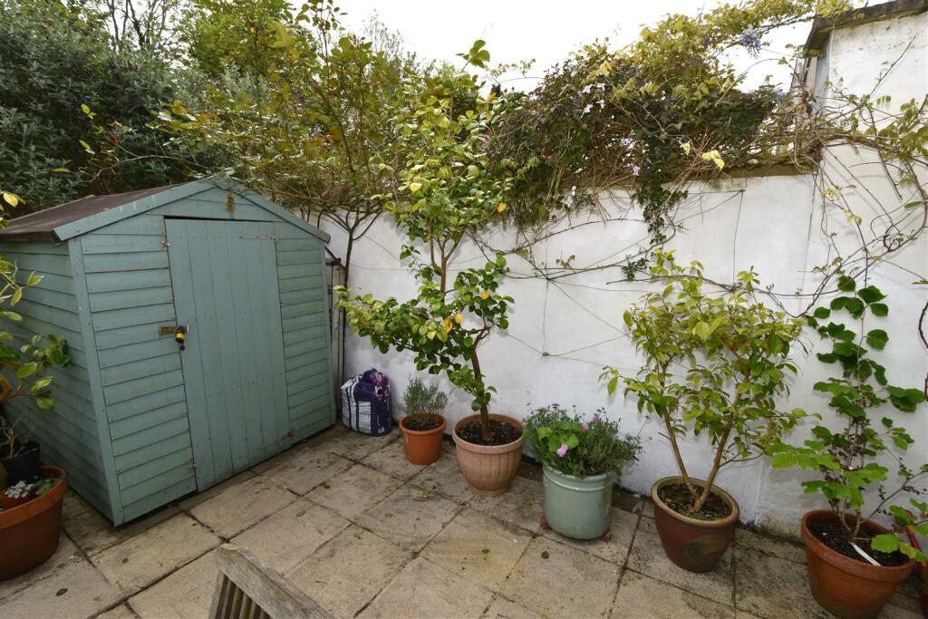Rear Garden....JPG