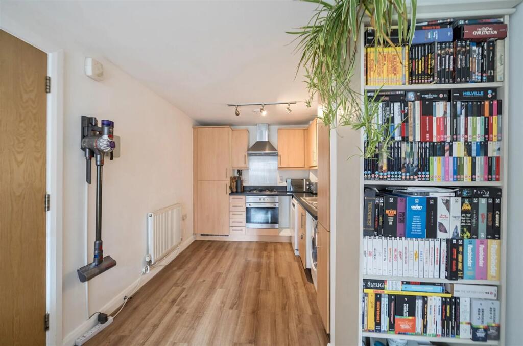 eyJidWNrZXQiOiJzaGFyZXRvYnV5LXByb2QiLCJrZXkiOiJwcm