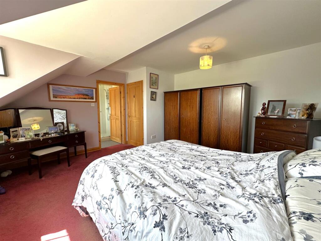 Bedroom One Into En-Suite 905