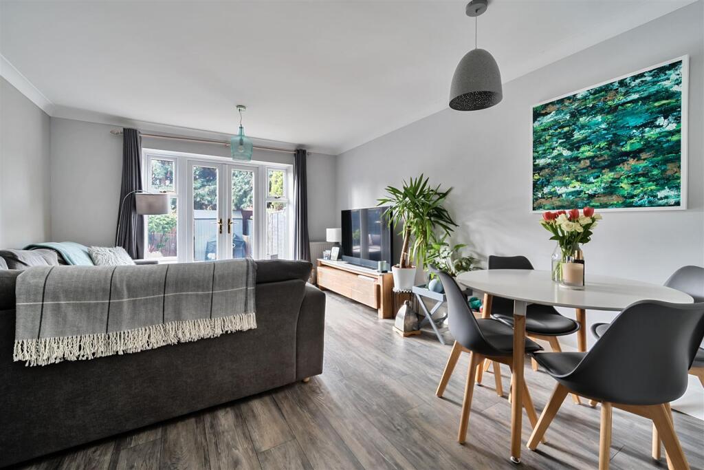 Living/Dining Room