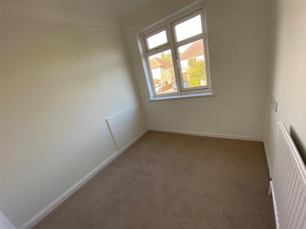 Single Bedroom.jpg