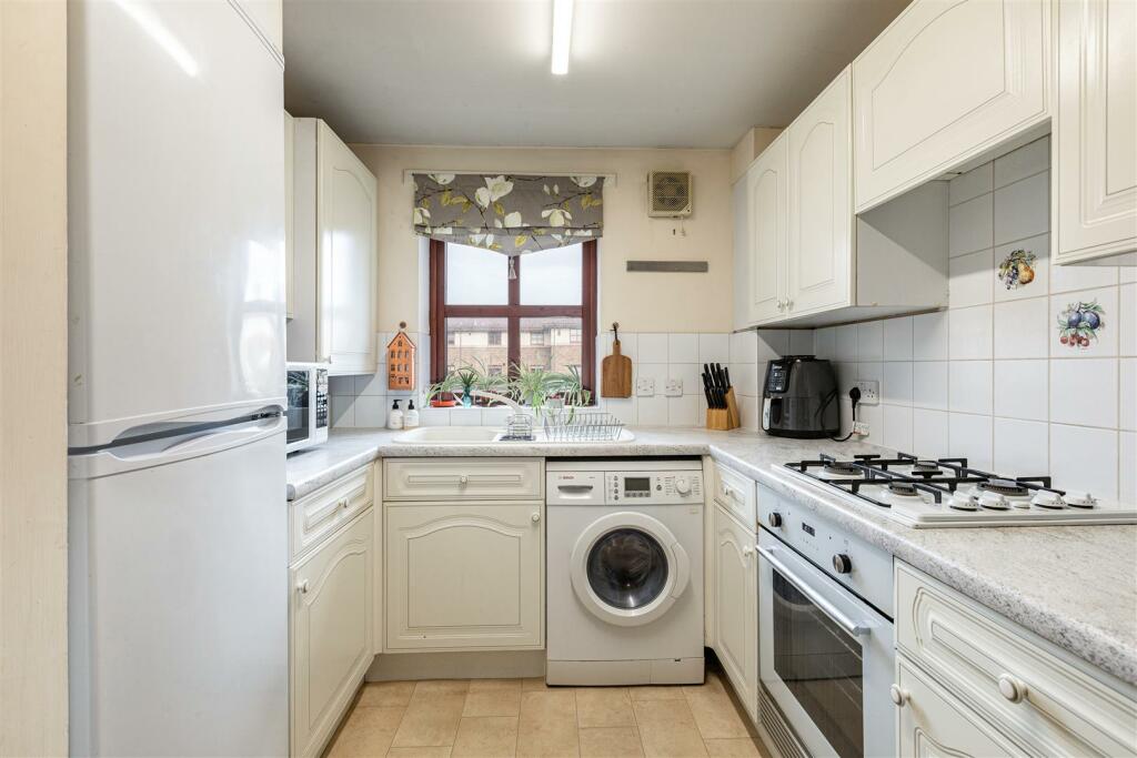 5-6 North Werber Place Edinburgh 15.JPG