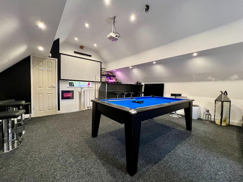 Games Room / Bar