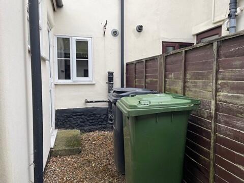 Courtyard T202511061501.jpg