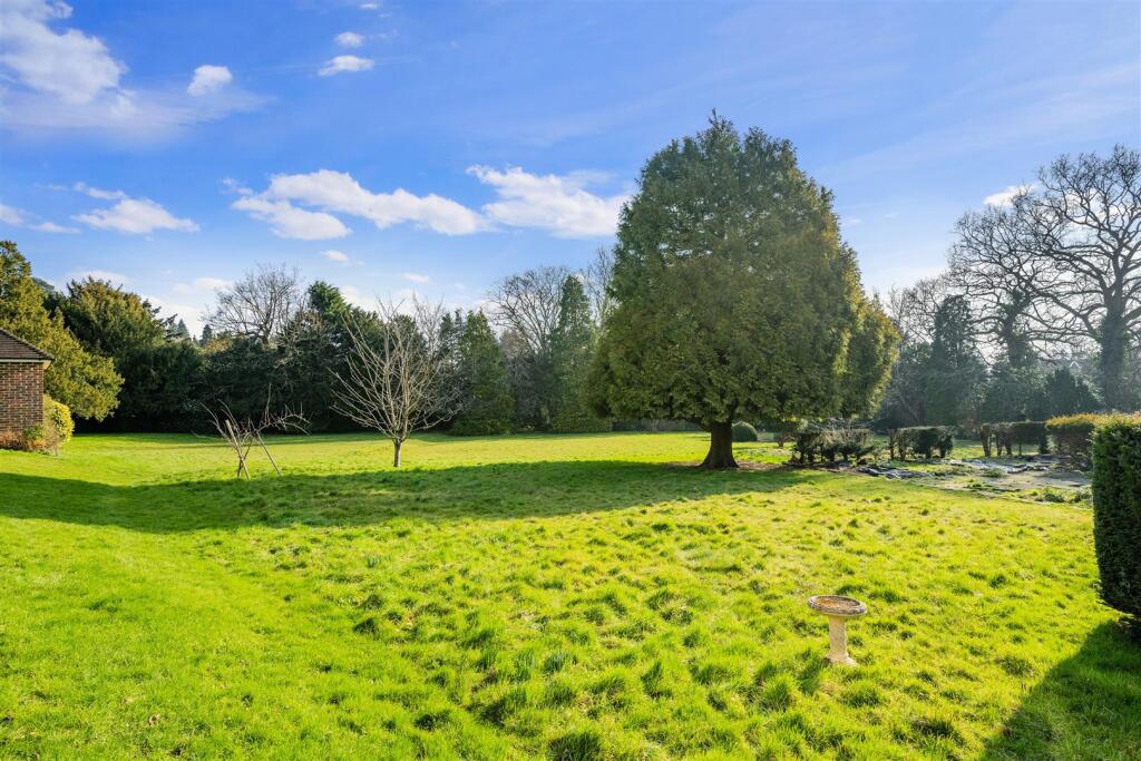 MERRYWOOD PARK (2).jpg