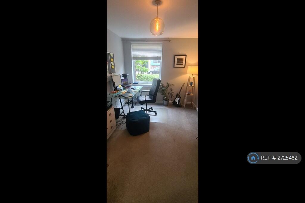 Fitted Office. 250mb Super Fast Fibre Optic