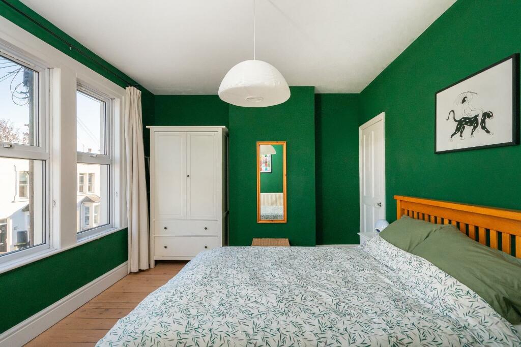 8O6RHD - Bedroom D.jpg