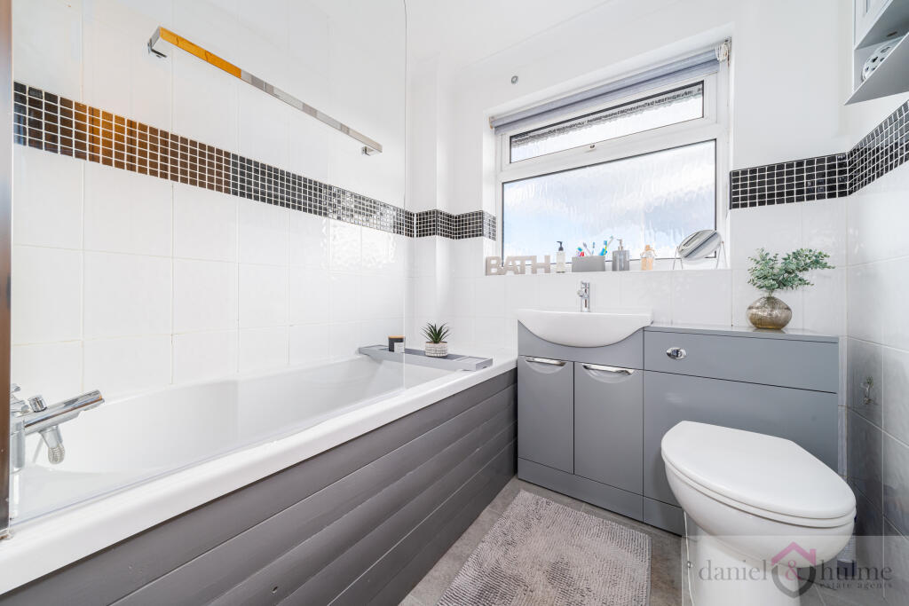 Dunsford Avenue-10