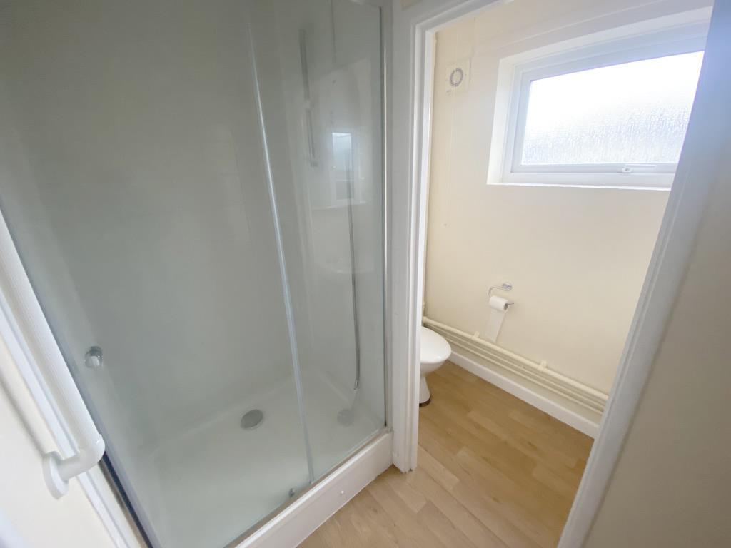 Shower Room 2.jpg