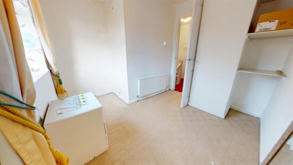 Holly Bank Grove Bedroom