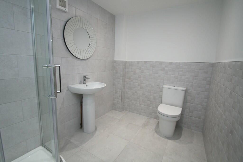 Family Shower Room