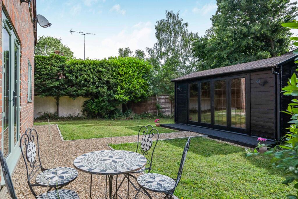 Patio &amp; Summer House