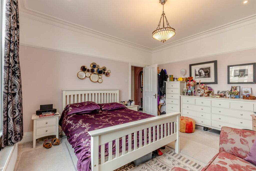 Henleaze Road, Henleaze Bed 1c.jpg