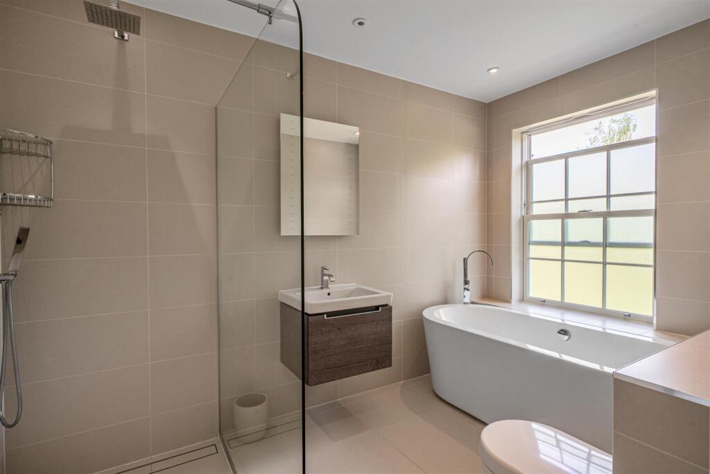 Ensuite