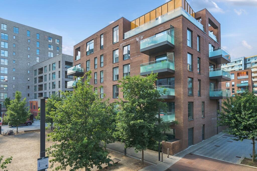 1300229-26-683dd3...