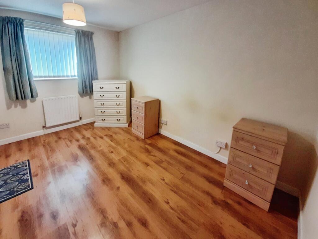 pbox-bedroom-333158.jpg