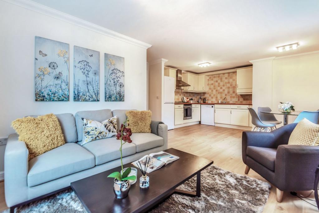 Sitting Room Area