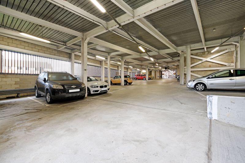 Car parking +£