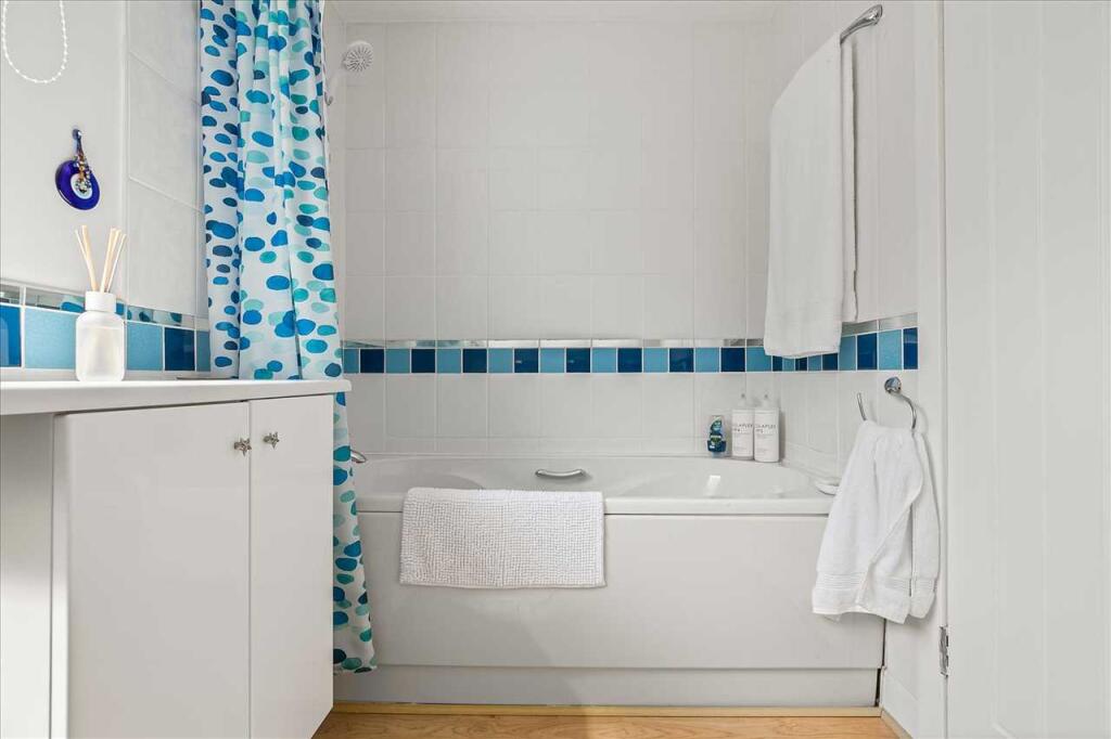 Bathroom (2)