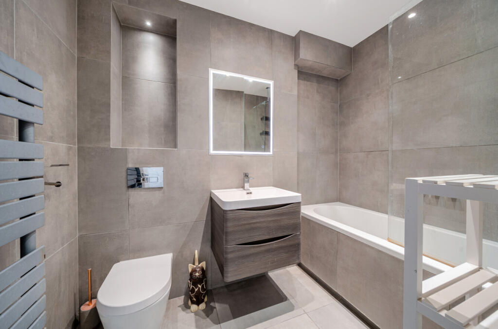 1363572-10-68e3a7...