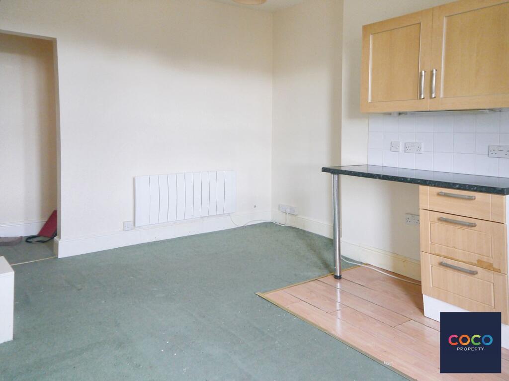 Sitting Room/Kitchen
