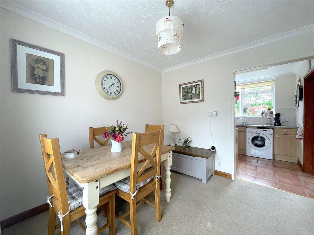 Dining Room (2).jpeg