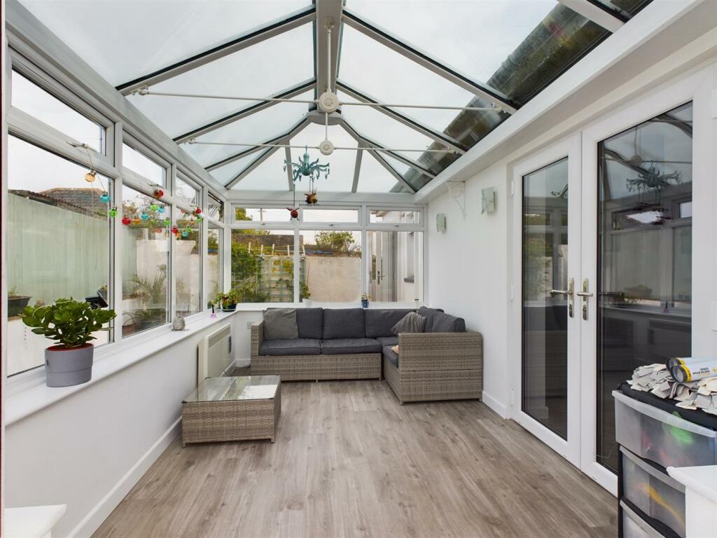 Elfadore Conservatory
