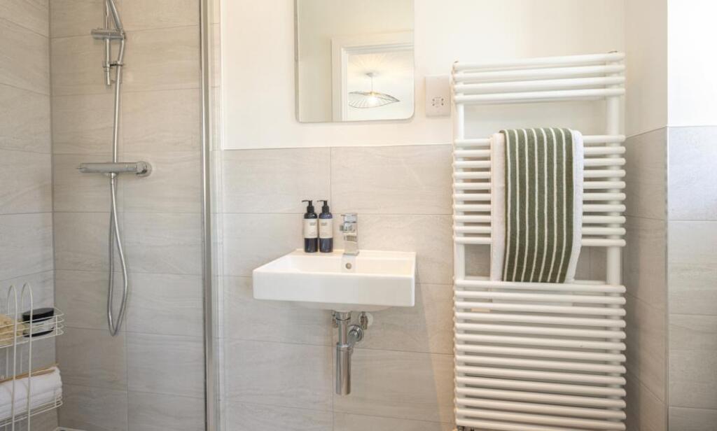 Dandara - Wittering Place - The Charleston, Home 35
