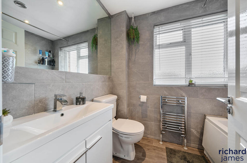 810fce131cba4a18afd148bb3ed88294