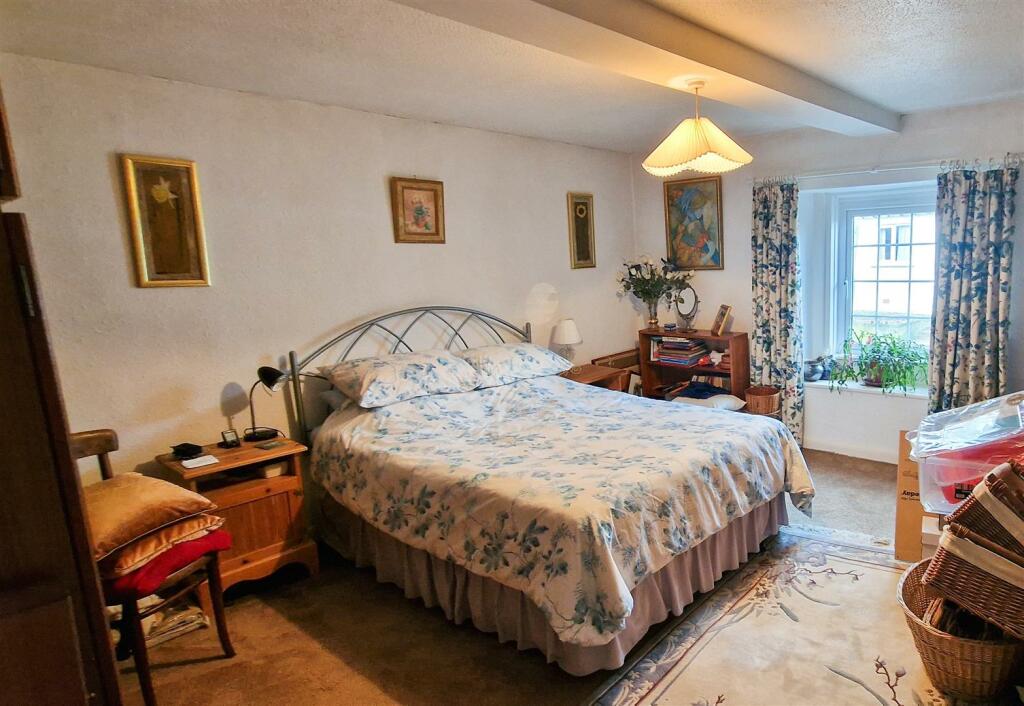 Bedroom 2.jpg