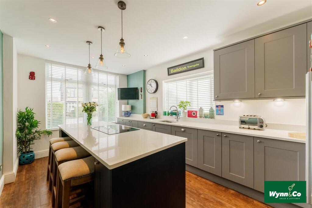 7 SALISBURY AVENUE-1008L.jpg