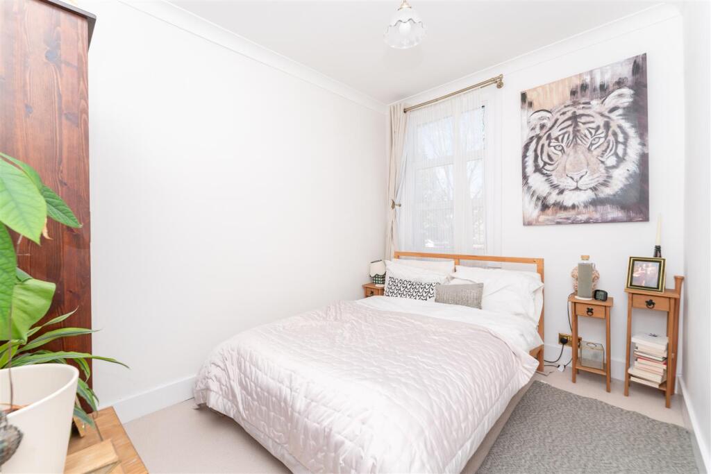 78 Studley Bed 2.jpg