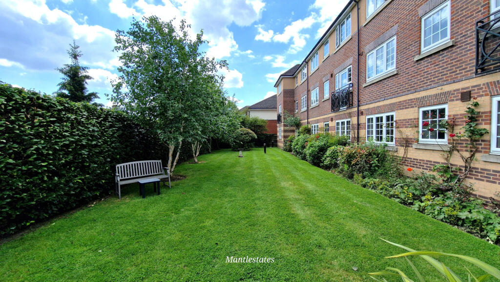 COMMUNAL GARDENS