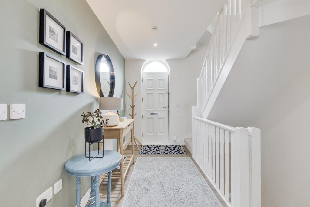 Railway Street 97-37.jpg