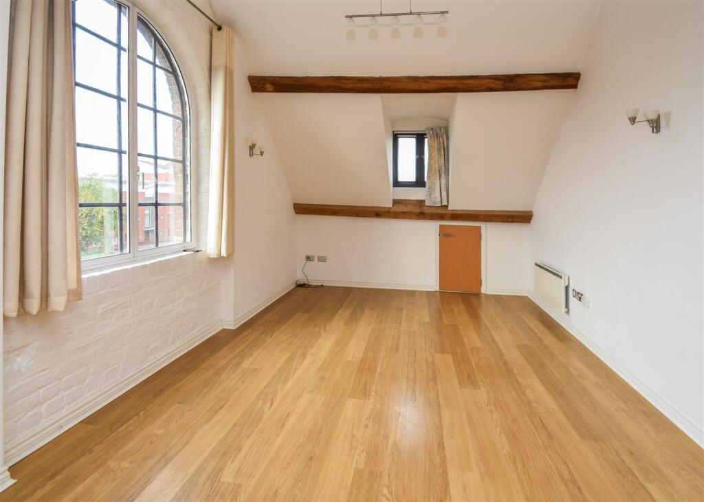 11 The Mill - Living 2.jpg