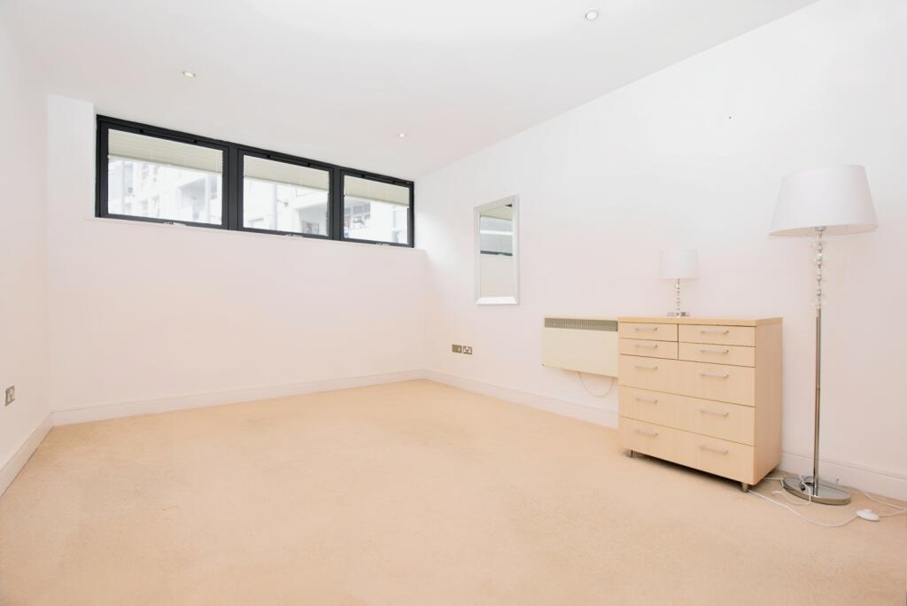 Bedroom 2 (2)