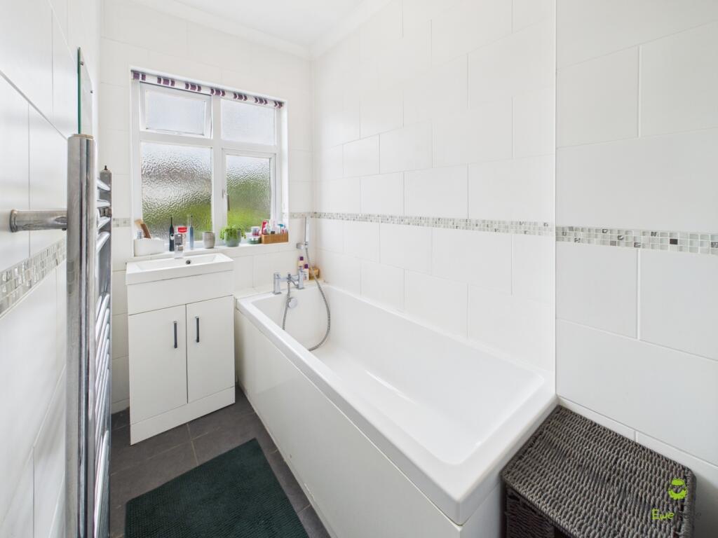 Presented By Clinton Crawford - Ewemove Bexley and