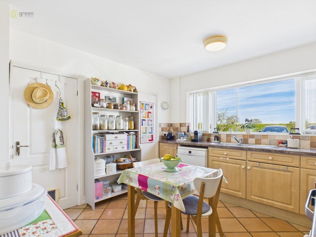 CAM03830G0-PR0131...