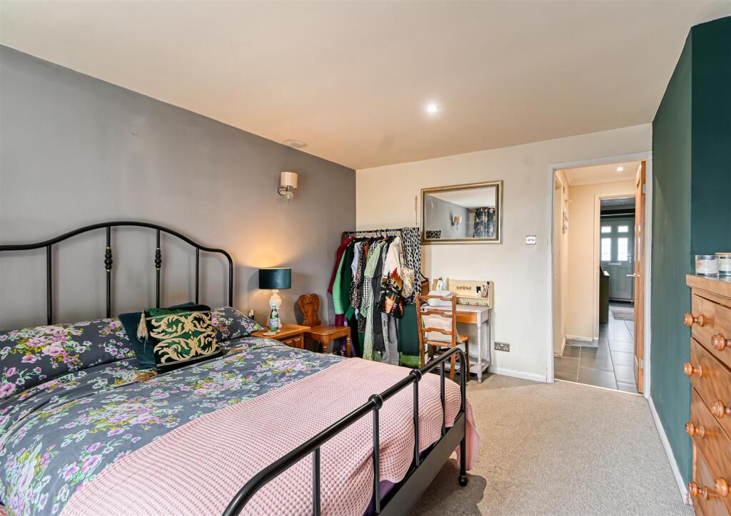 10 Hazel View-02.jpg