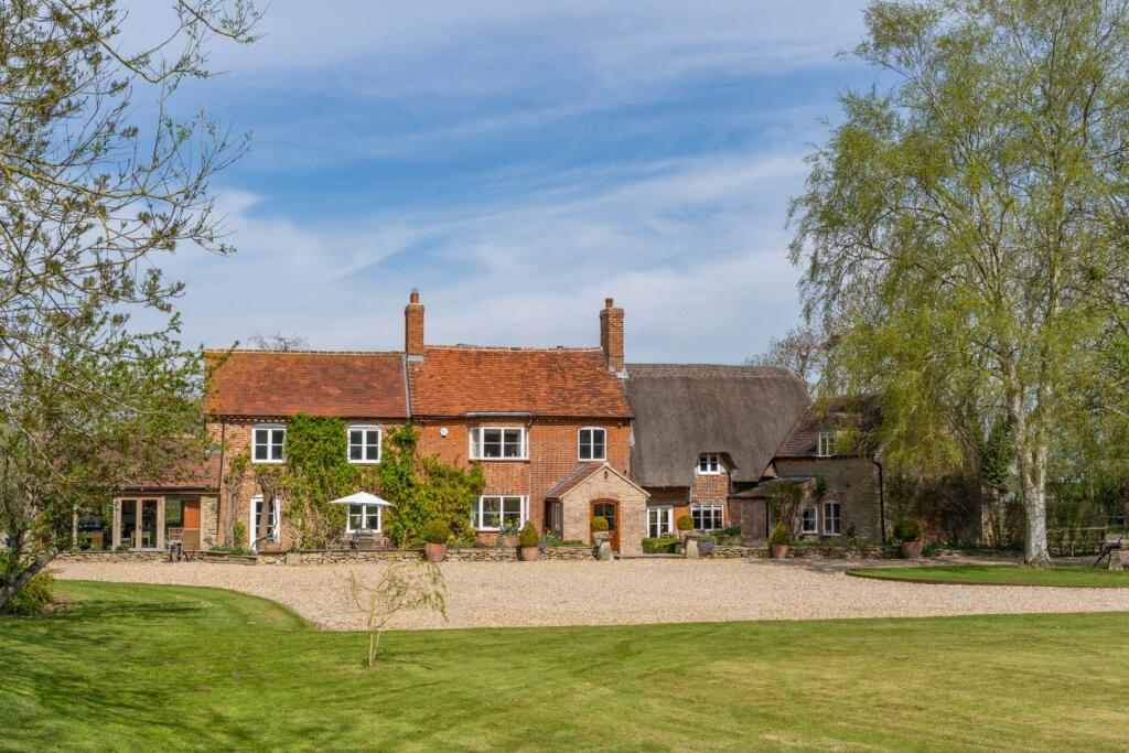 Thrupp, Faringdon, Oxon SN7 8JY