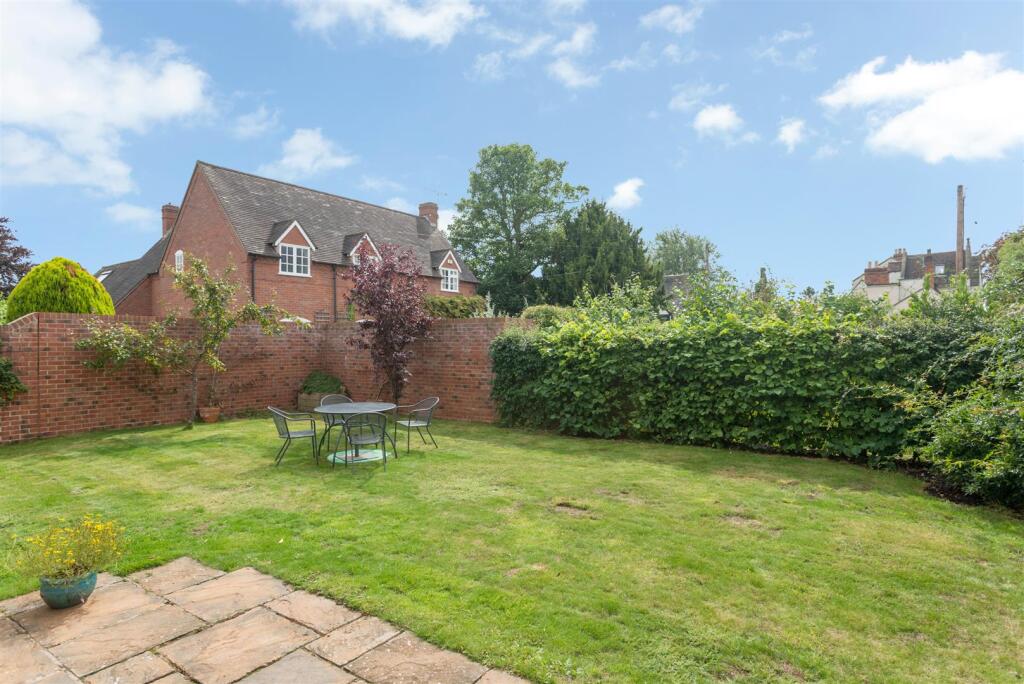 1 St Peters Court-5.jpg