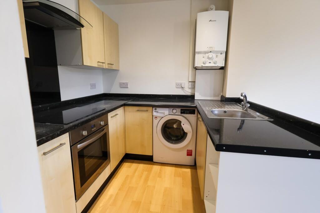 Kitchen (2)