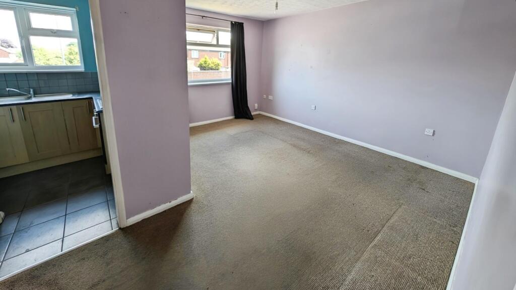 796cce05-lounge 20kitchen.jpg