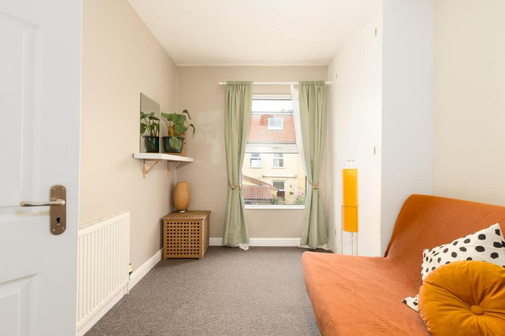 15 Stuart Street, BS5-9.jpg