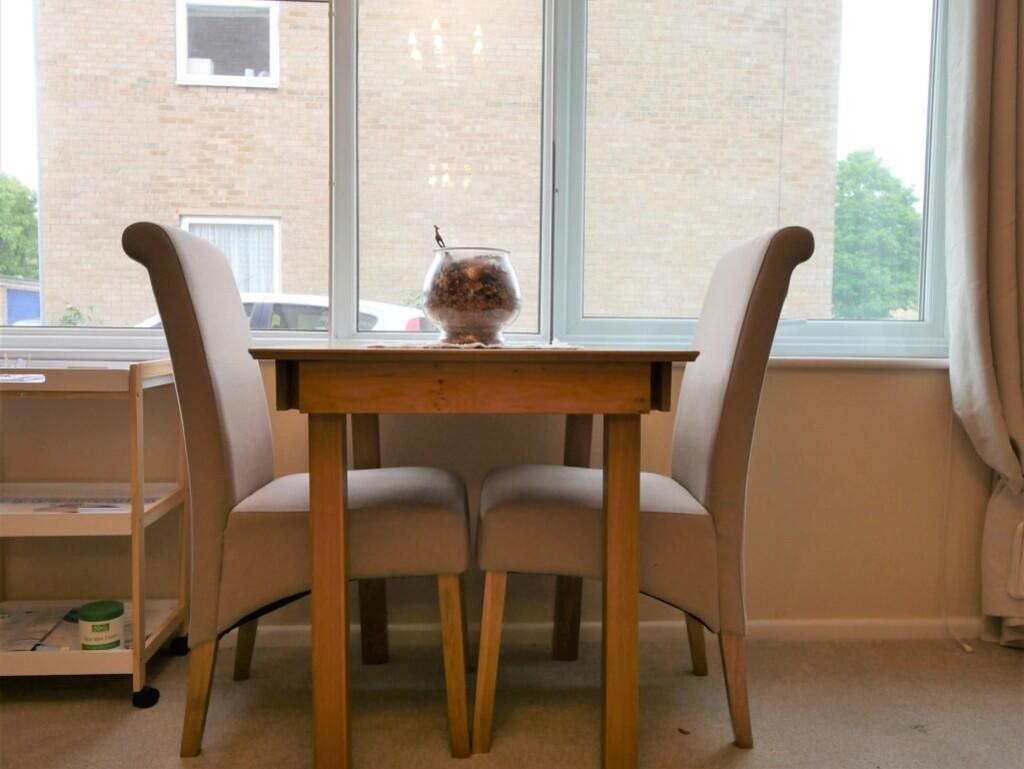 SITTING AND DININ...