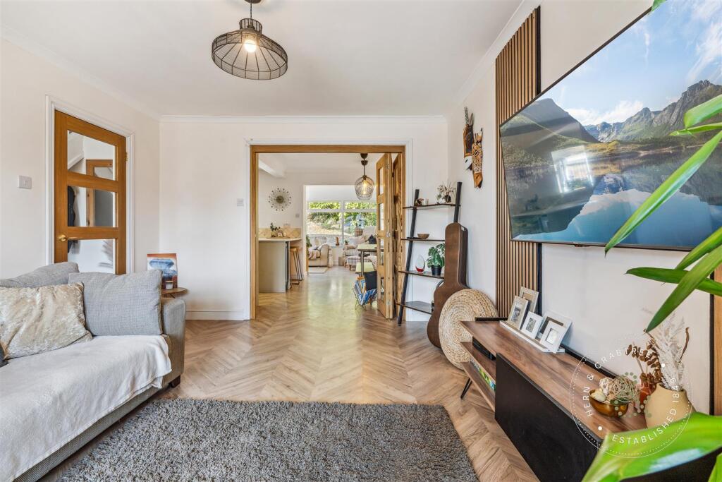 Cae Pant, Caerphilly, Hern Crabtree (34).jpg