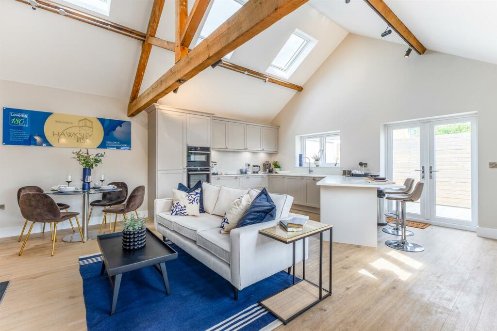 Hawksley Rise Kitchen diner - showhome .jpg