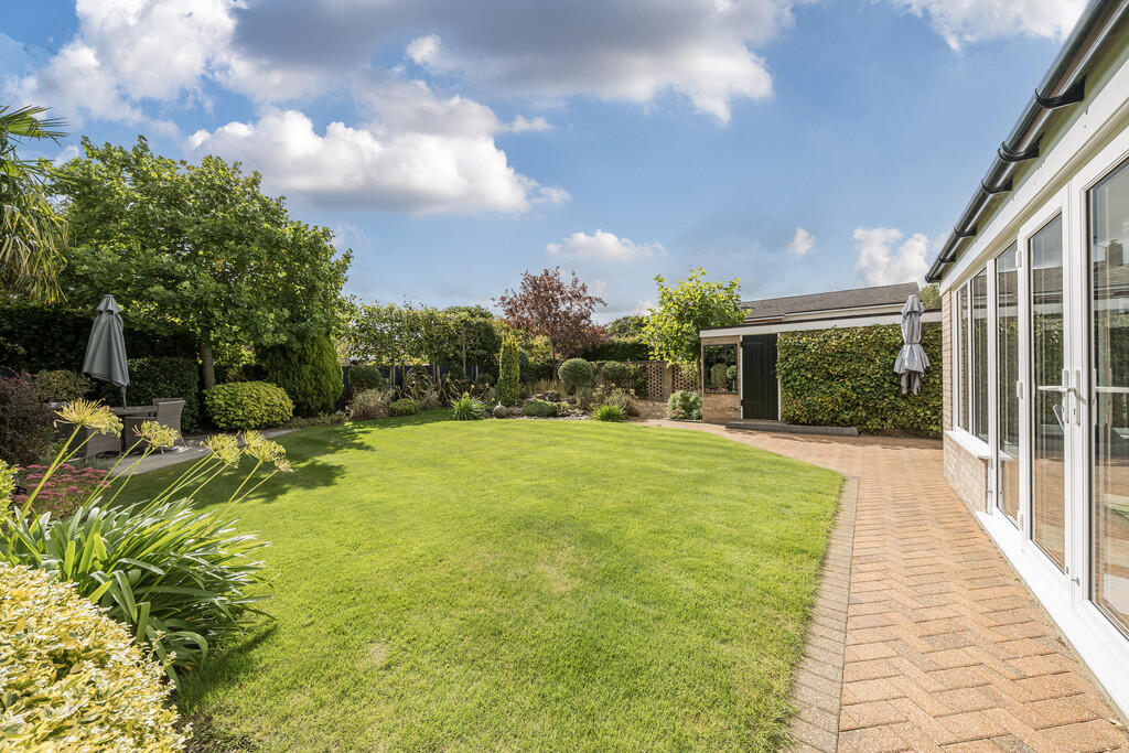 1355081-1-68c4315...