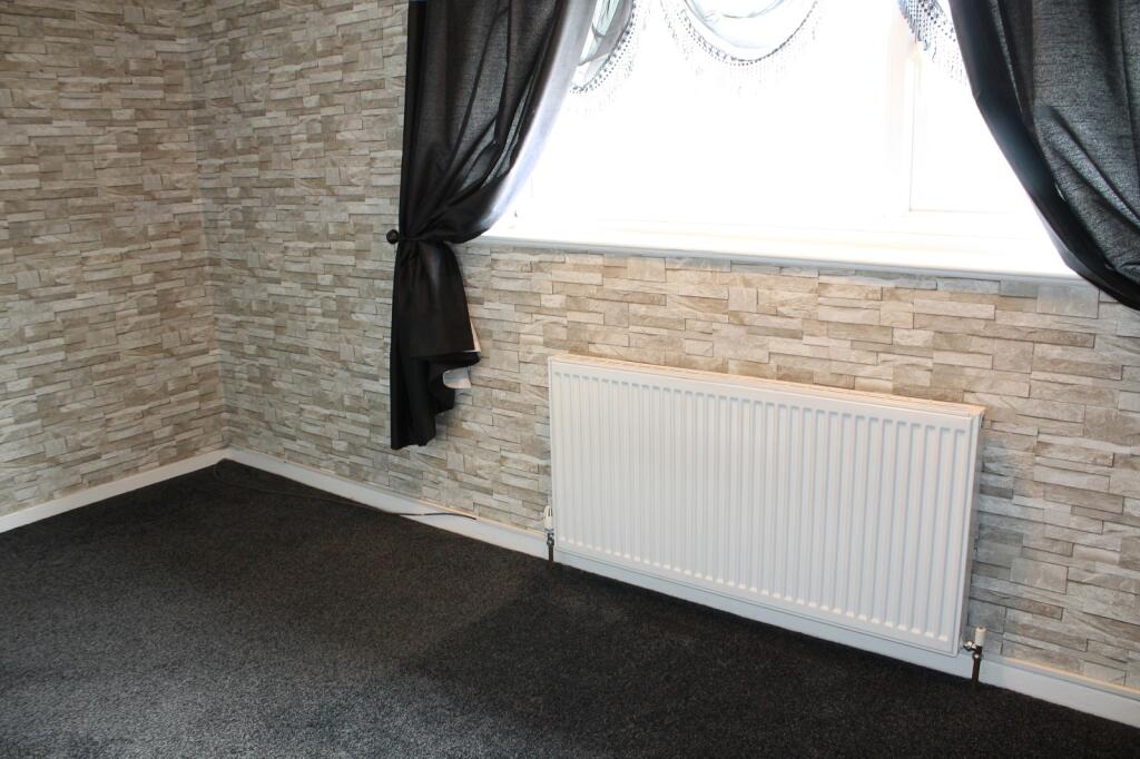 Bedroom 2 Picture 2